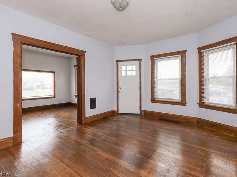 8440 Superior Avenue, Cleveland, OH 44103 Photo 4
