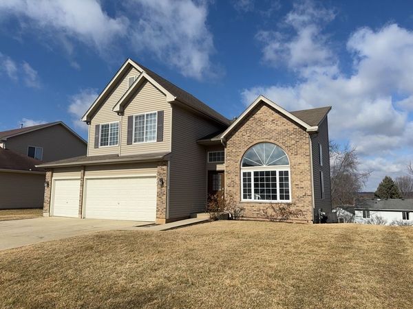 5404 GLENBROOK Trail , McHenry, IL 60050