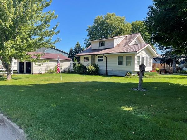 404 1st Street NW, Grand Meadow, MN 55936