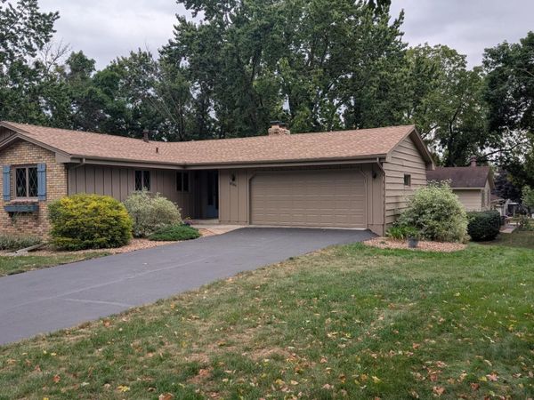 8365 Heather Avenue , Eden Prairie, MN 55347