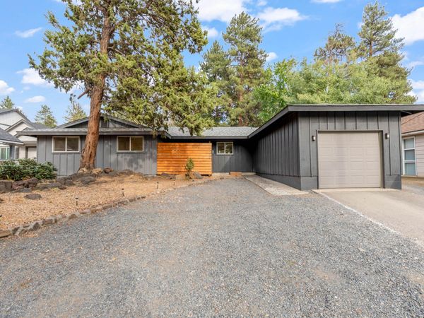 1130 NE 8th Street, Bend, OR 97701