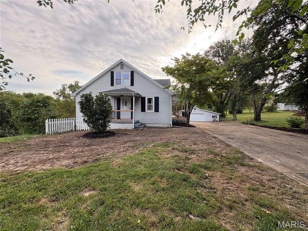 2249 Holtgrewe Road, Washington, MO 63090