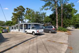3402 Turner St.  photo 4