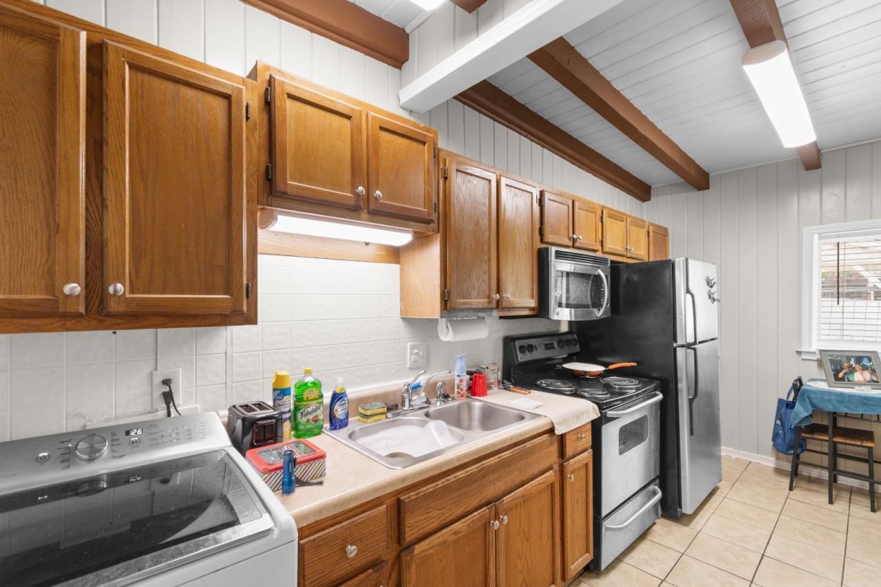 3402 Turner St.  Photo 32