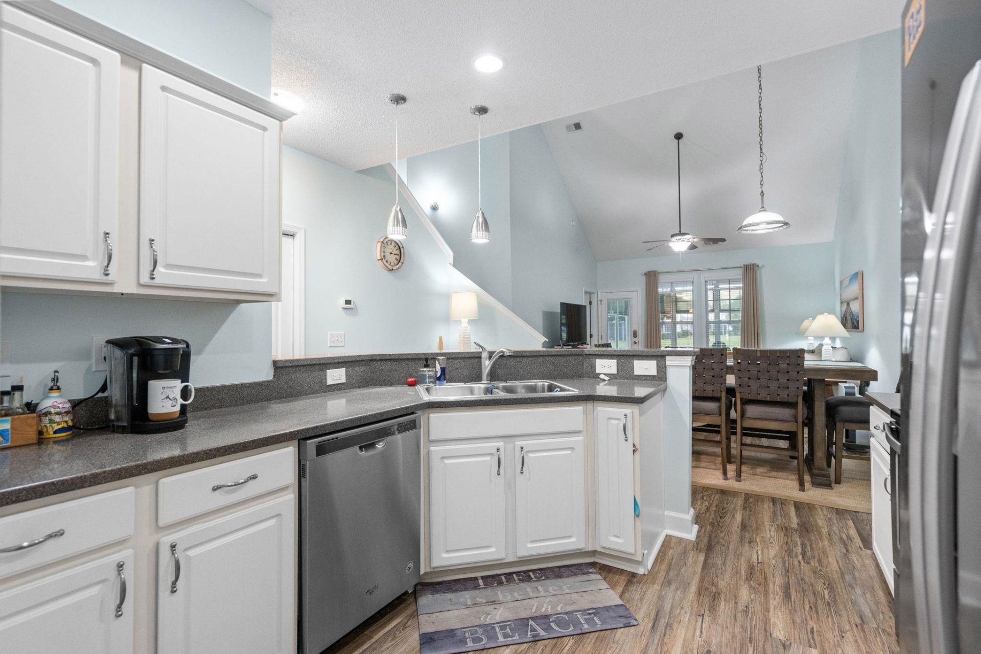 6095 Catalina Dr. Photo 10