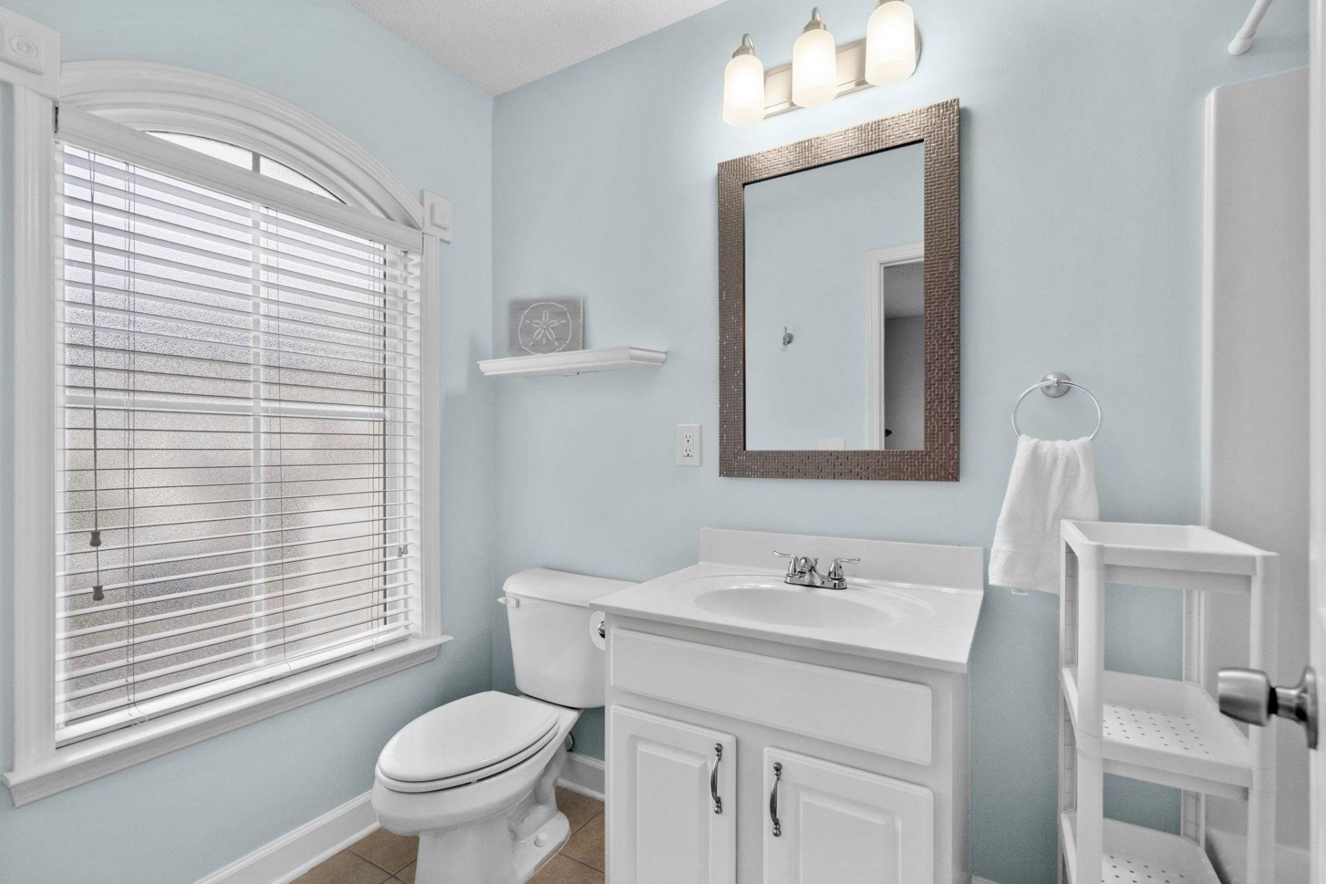 6095 Catalina Dr. Photo 24