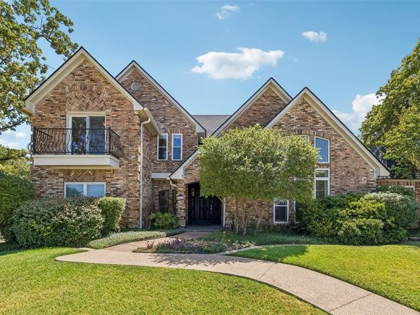 6512 Shorewood Drive , Arlington, TX 76016