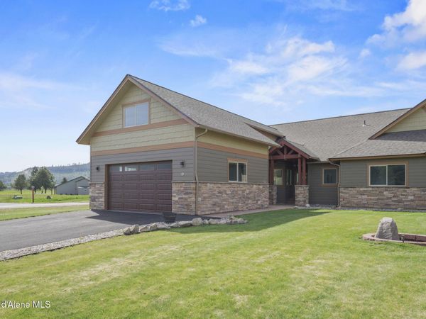 10 Bellflower CT , Blanchard, ID 83804