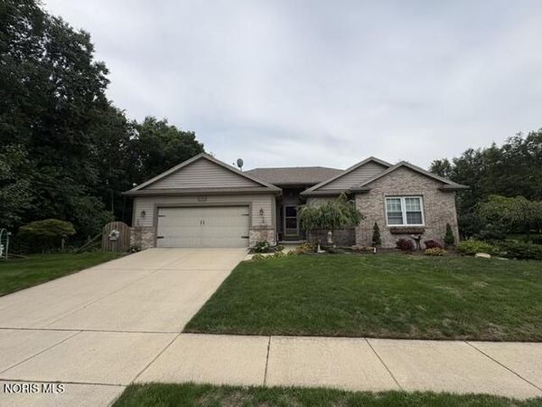 2103 Woodmere Court, Toledo, OH 43615