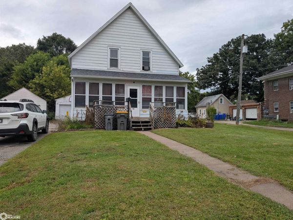 116 13th NE, Mason City, IA 50401