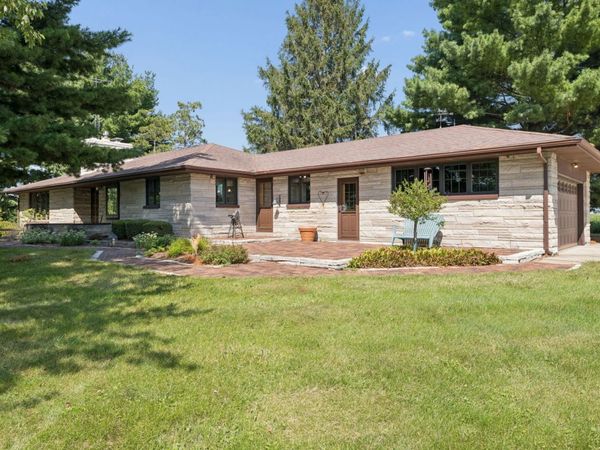 18511 Il Highway 89 Highway , Arlington, IL 61312
