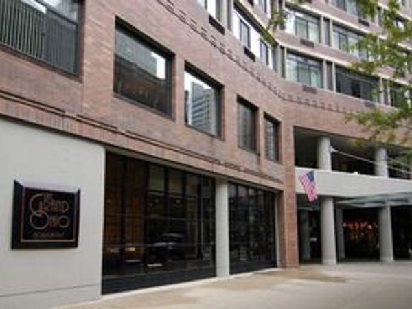 211 E Ohio Street, Unit 2208, Chicago, IL 60611