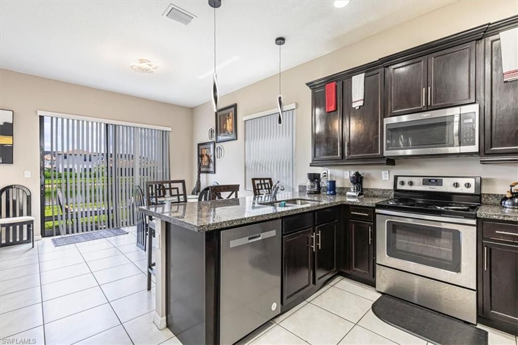 8732 Madrid Cir, Naples, FL 34104 Photo