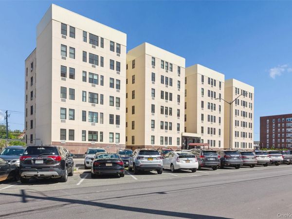25 W Broadway, Unit 503, Long Beach, NY 11561