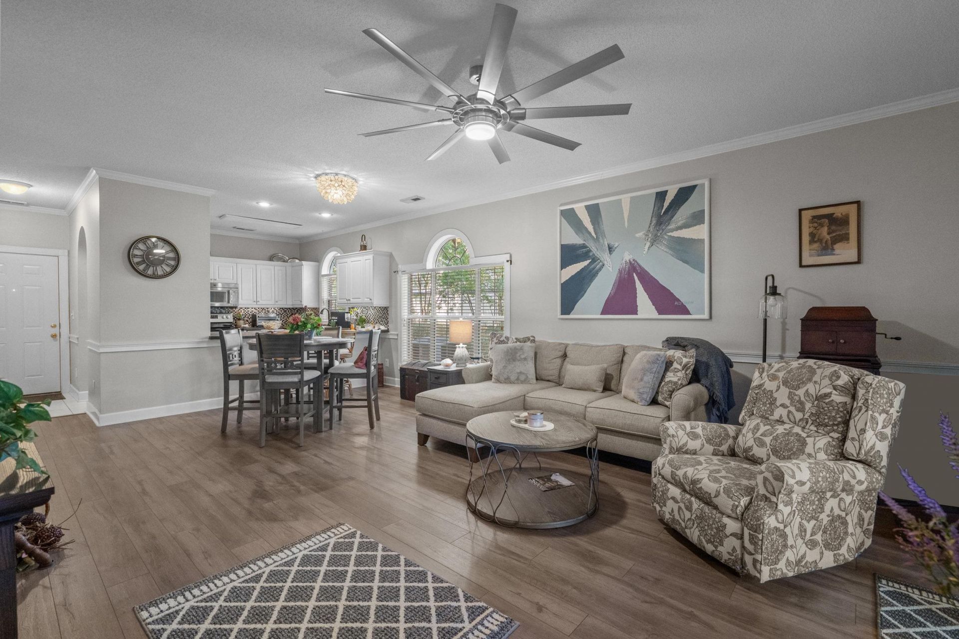 4221 Hibiscus Dr. Photo 8