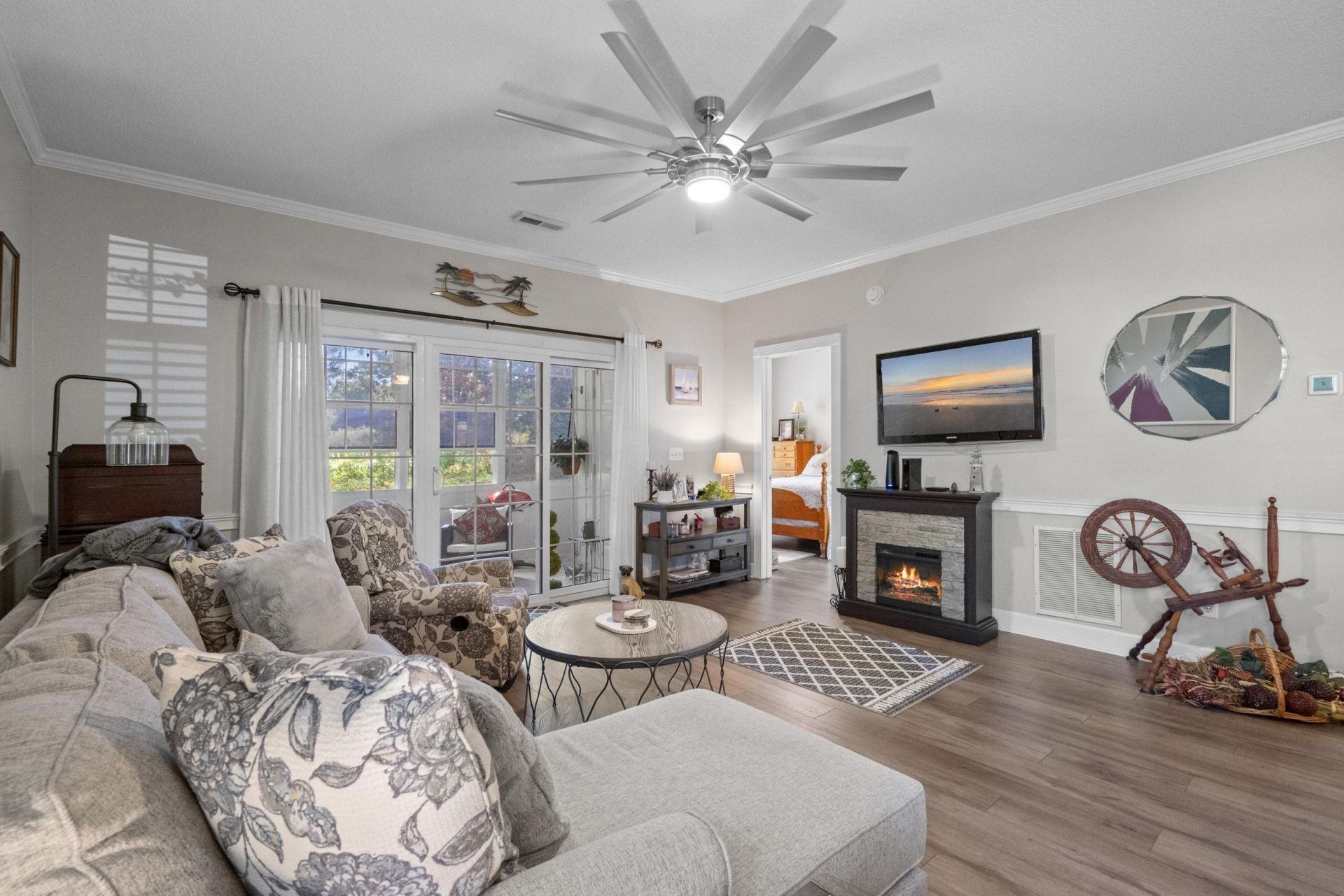 4221 Hibiscus Dr. Photo 9