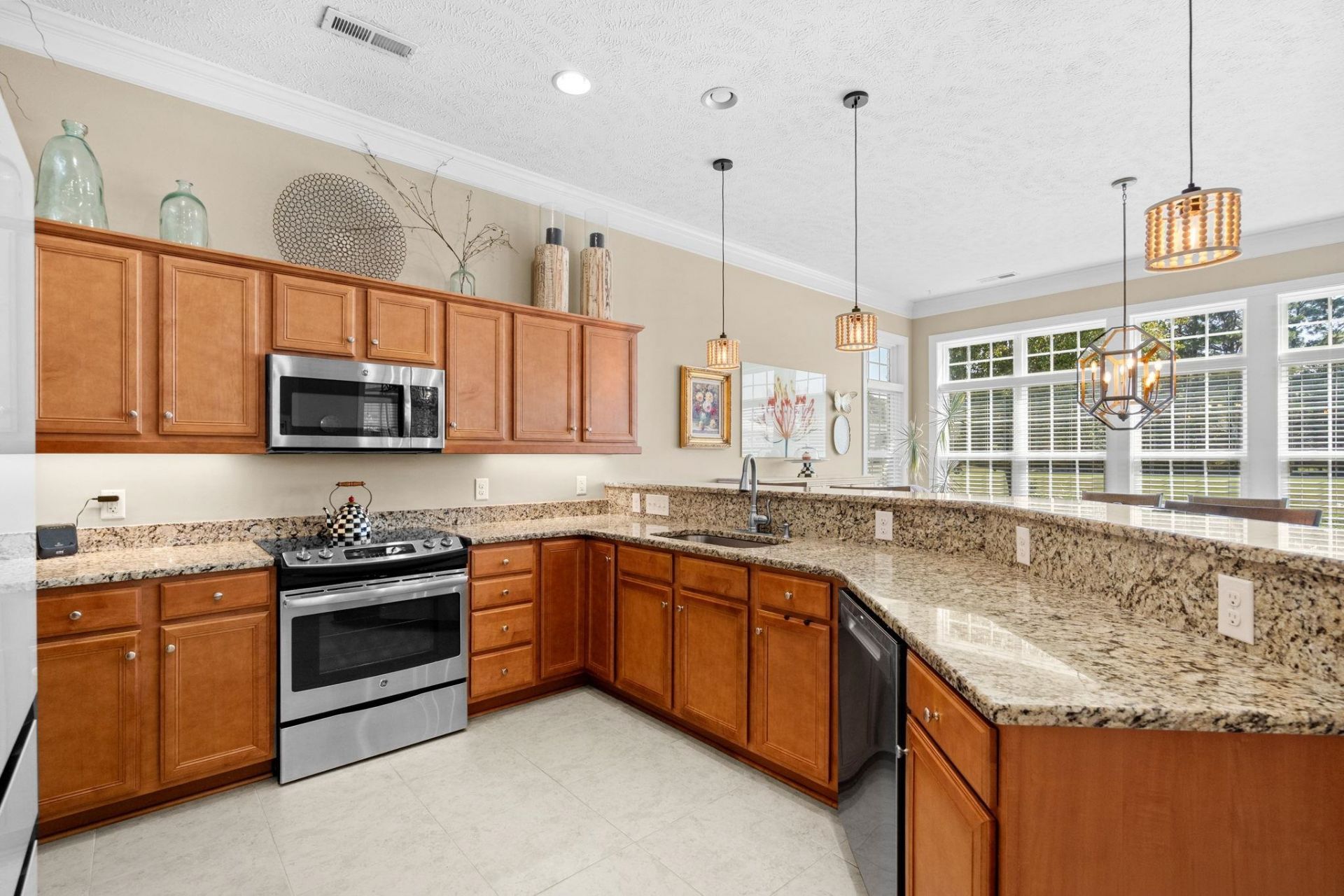 4025 Girvan Dr.  Photo 16