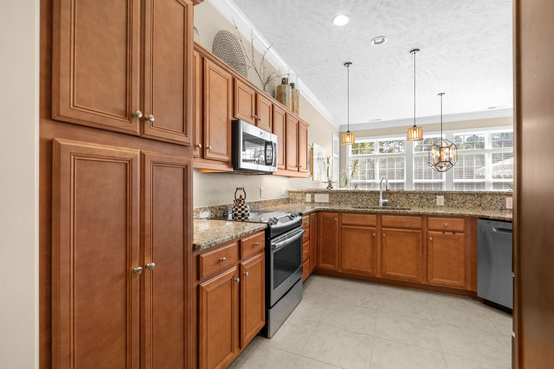 4025 Girvan Dr.  Photo 18