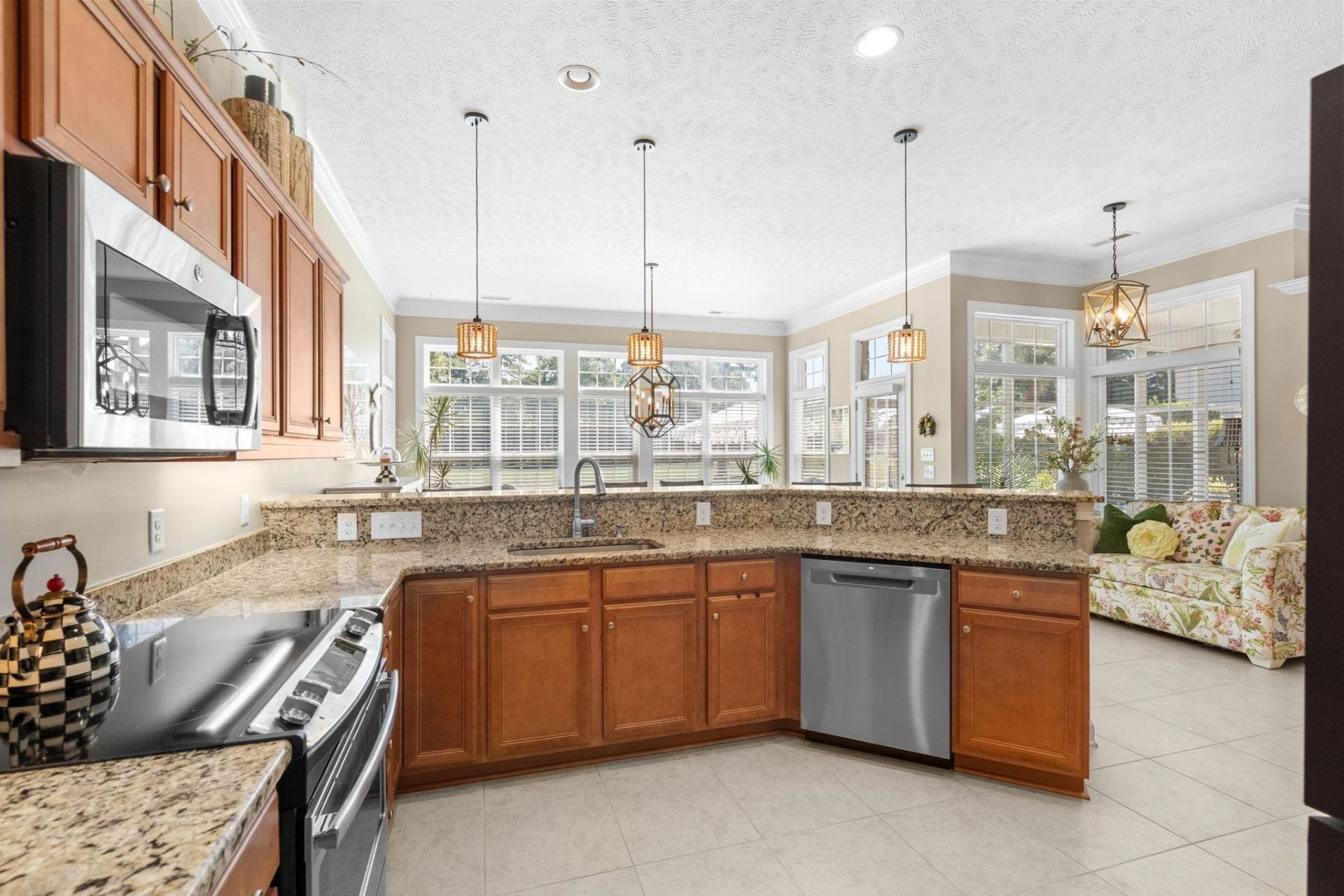 4025 Girvan Dr.  Photo 19