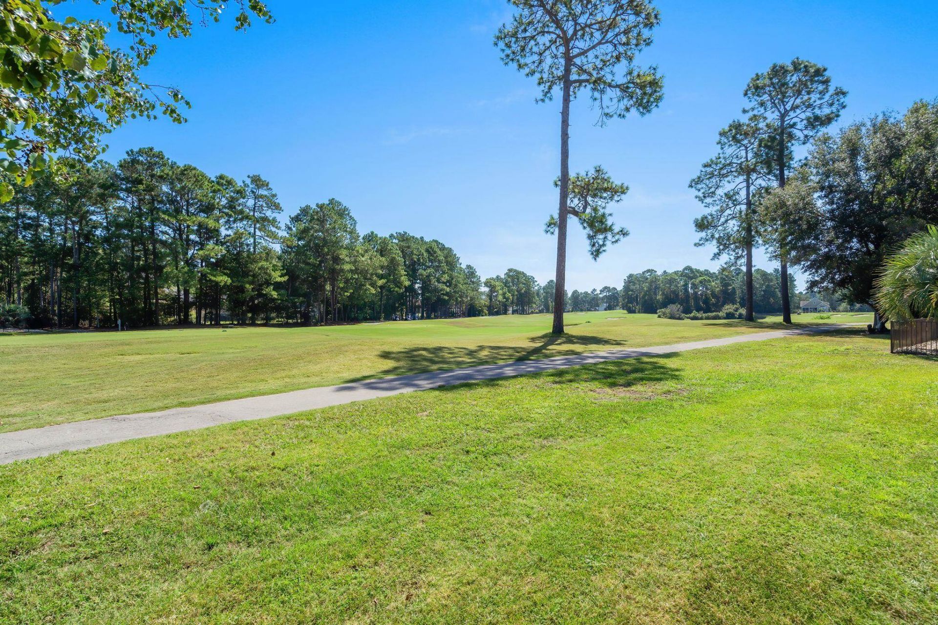 4025 Girvan Dr.  Photo 48