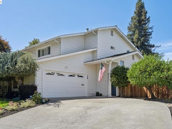 24 Velasco Ct , Danville, CA 94526