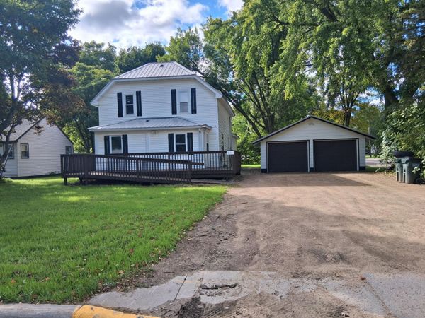 217 W Oak Street , Osakis, MN 56360
