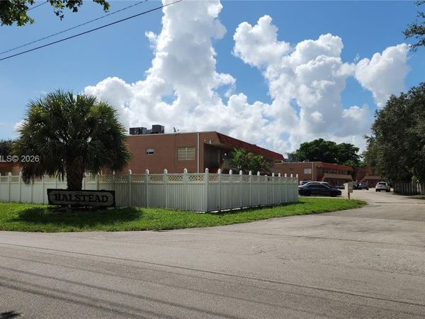 7830 NW 33rd St , Unit 305, Davie, FL 33024