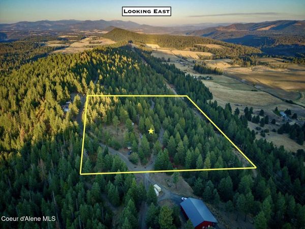 31000 S Aurora LN , Worley, ID 83876
