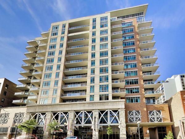 230 W Division Street , Unit 1407, Chicago, IL 60610