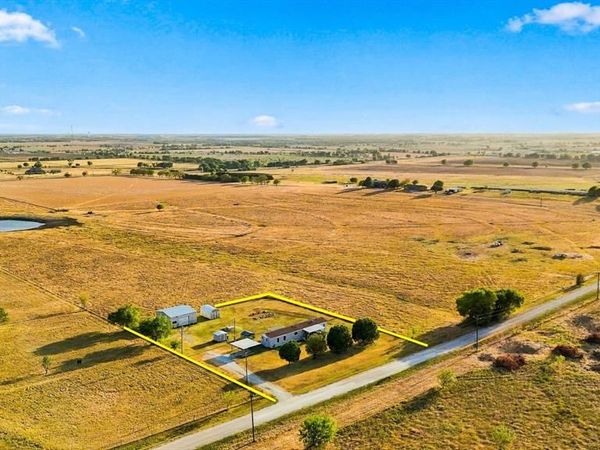 934 Elm Grove Road , Valley View, TX 76272