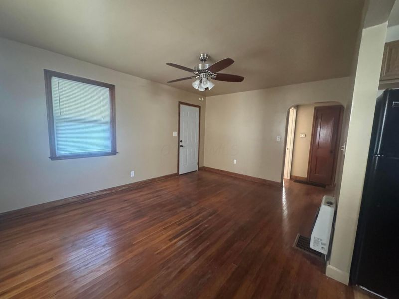 1036 E 20th Avenue, Columbus, OH 43211 Photo 2