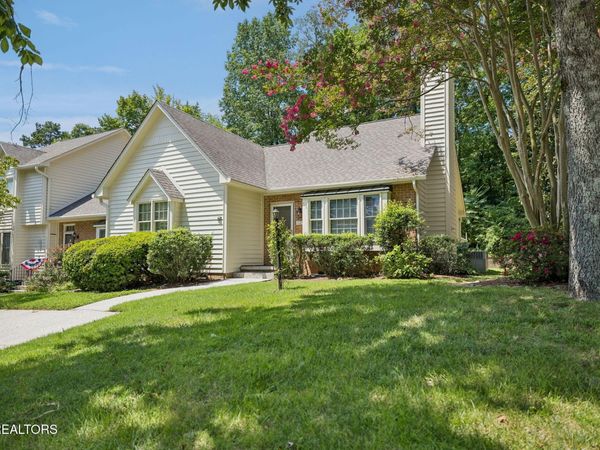 1125 Greywood Drive, Knoxville, TN 37923