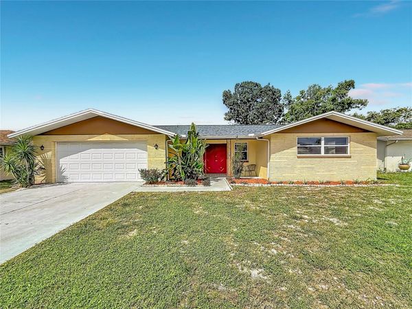 7633 LOTUS DRIVE , PORT RICHEY, FL 34668