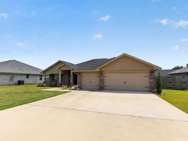 5823 Crestlake Drive, Crestview, FL 32536