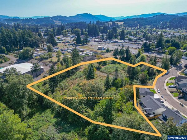 1401 45th Av, Sweet Home, OR 97386