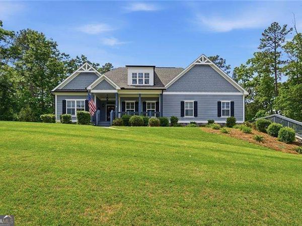 423 Spring Lake Hills, White, GA 30184