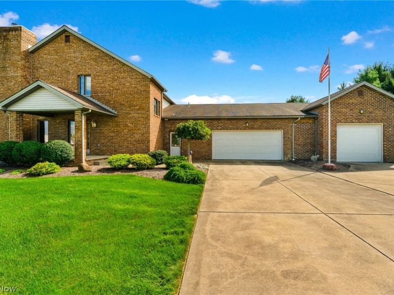 594 Shadydale Drive, Canfield, OH 44406 Photo 1