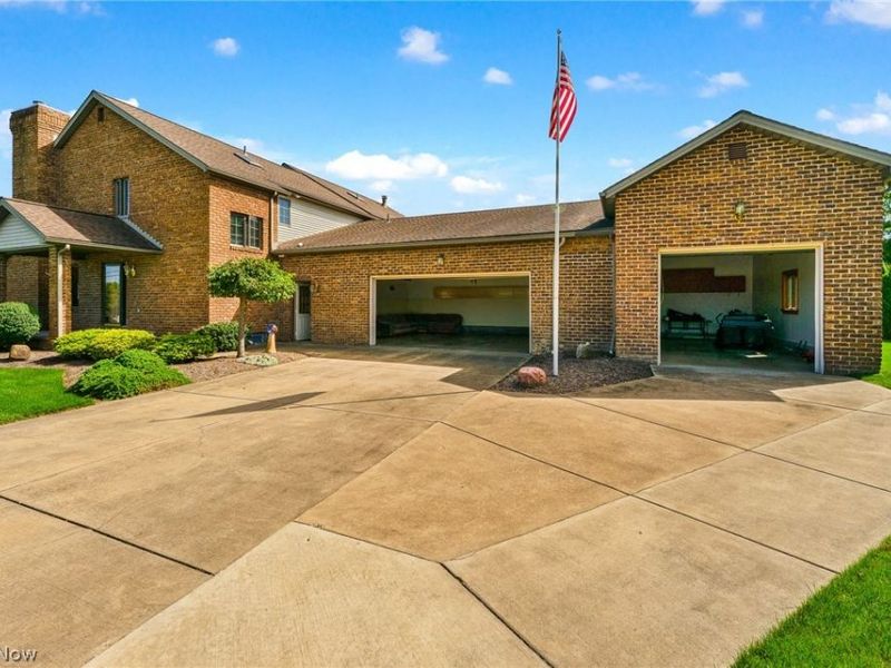 594 Shadydale Drive, Canfield, OH 44406 Photo 3