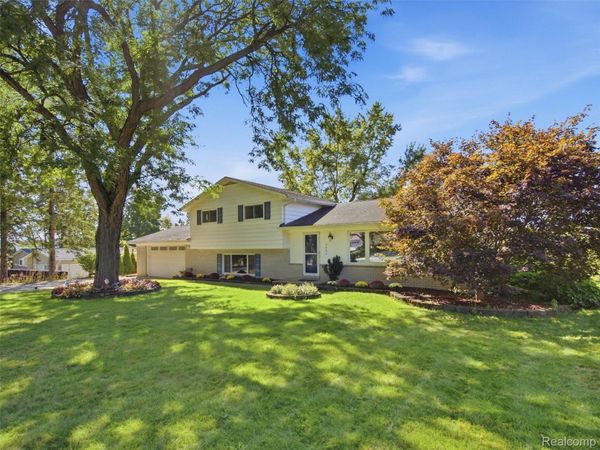 3642 Hi Lure Drive, Orion Township, Mi 48360