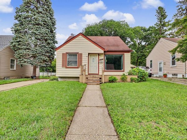 18504 Five Points Street , Detroit, Mi 48240