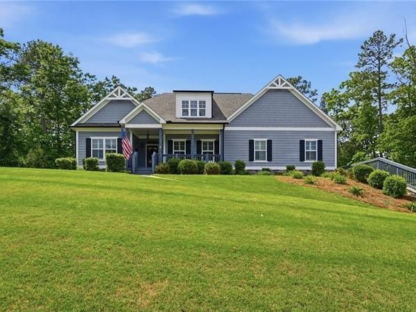 423 Spring Lake Hills , White, GA 30184
