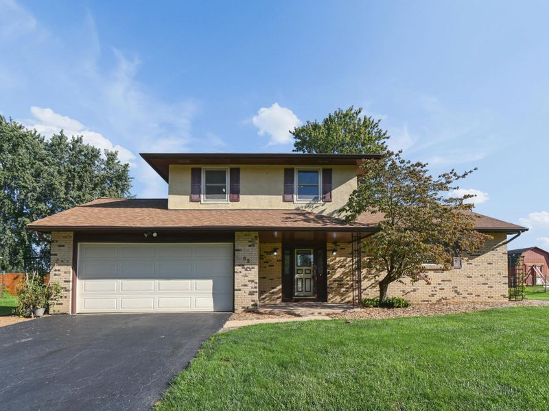 82 Imperial Drive SW, Etna, OH 43062 Photo 1