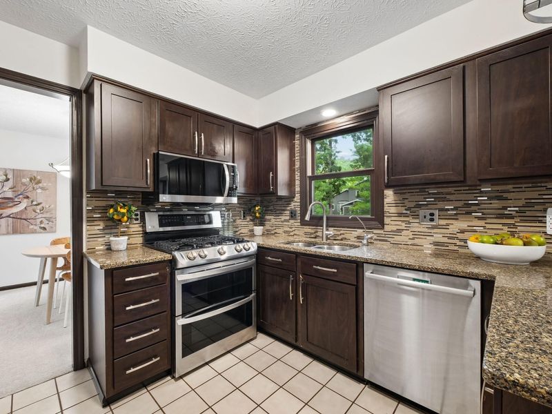 622 Valley Forge Court, Westerville, OH 43081 Photo 13