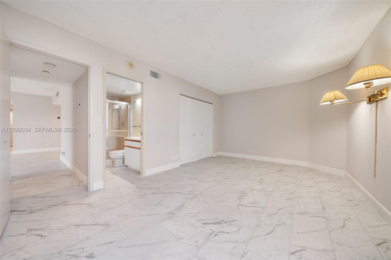19195 Mystic Pointe Dr , Unit 2406, Aventura, FL 33180 Photo