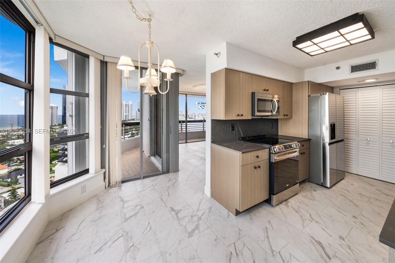 19195 Mystic Pointe Dr , Unit 2406, Aventura, FL 33180 Photo
