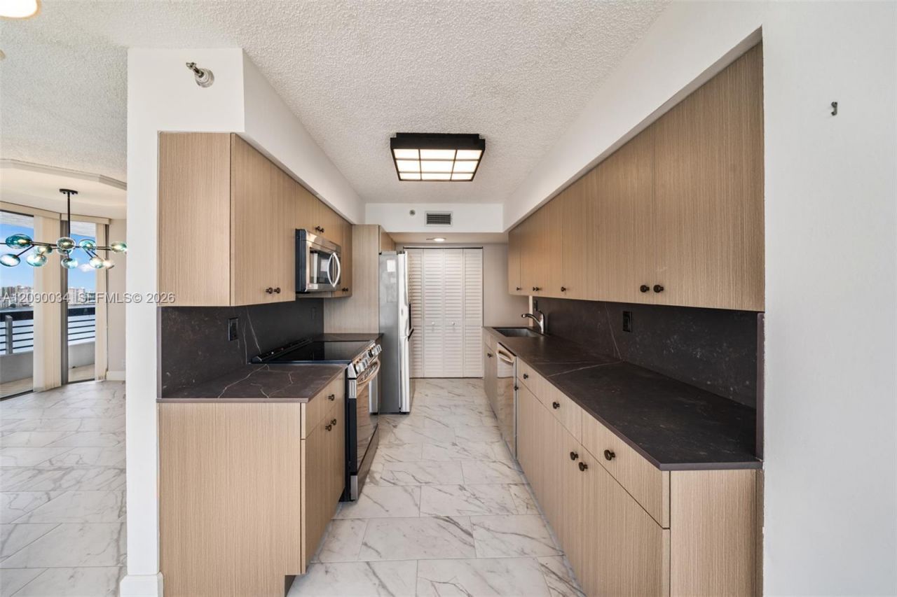 19195 Mystic Pointe Dr , Unit 2406, Aventura, FL 33180 Photo