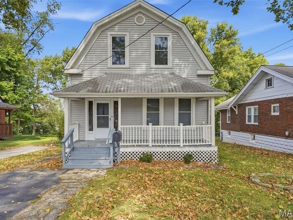 8941 Forest Avenue , St Louis, MO 63114