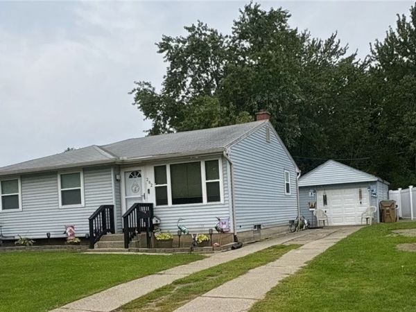 262 Mcnaughton Avenue, Buffalo, NY 14225