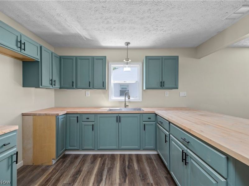 311 Brandtson Avenue, Elyria, OH 44035 Photo 12