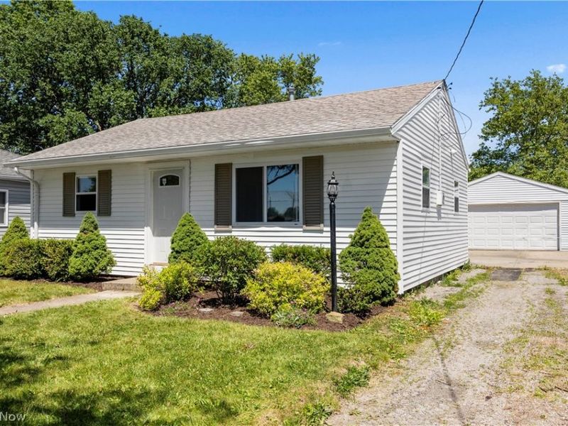 311 Brandtson Avenue, Elyria, OH 44035 Photo 2